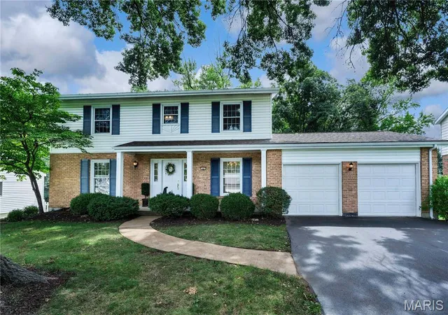 1st image of 442 Wildwood Pkwy, Ballwin, MO 63011 | MLS# MIS26053810