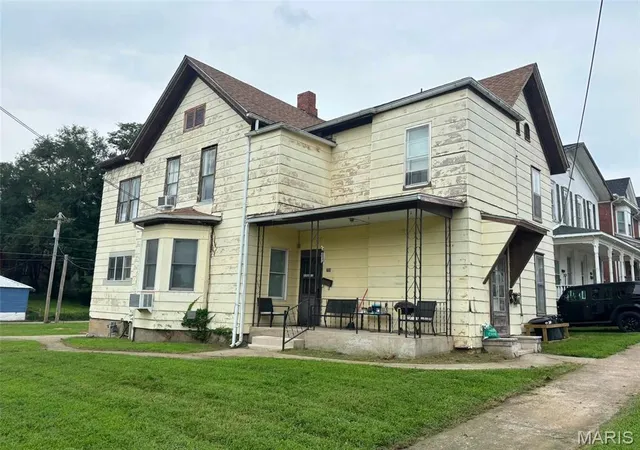 1st image of 700 Center St, Hannibal, MO 63401 | MLS# MIS26053816