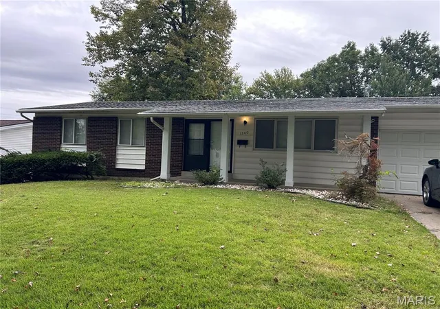 Photo 1 of Single family home for sale at 1740 Koch Dr, Florissant, MO 63033 | MLS# MIS26053836 | Listing updated on 2026-10-05