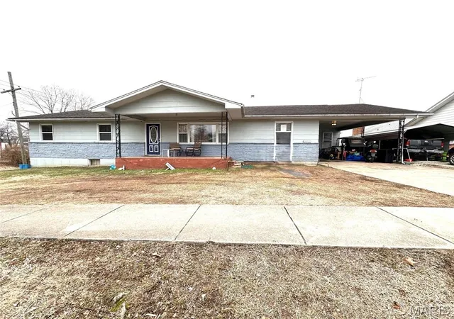 1st image of 123 E 3rd St, Mountain View, MO 65548 | MLS# MIS26053839