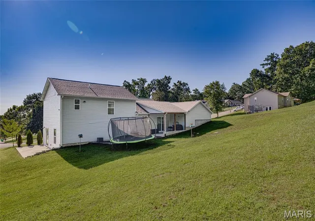 2nd image of 363 Moss Ln, Farmington, MO 63640 | MLS# MIS26053864