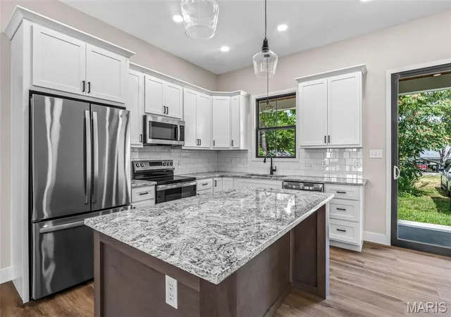 Photo 3 of Single family home for sale at 203 Patterson St, Farmington, MO 63640 | MLS# MIS26053867 | Listing updated on 2026-08-22
