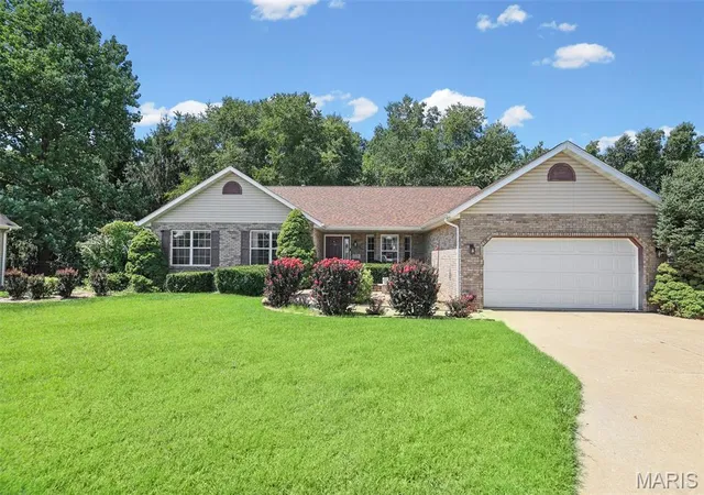 1st image of 1579 Meade Dr, O'fallon, IL 62269 | MLS# MIS26053875