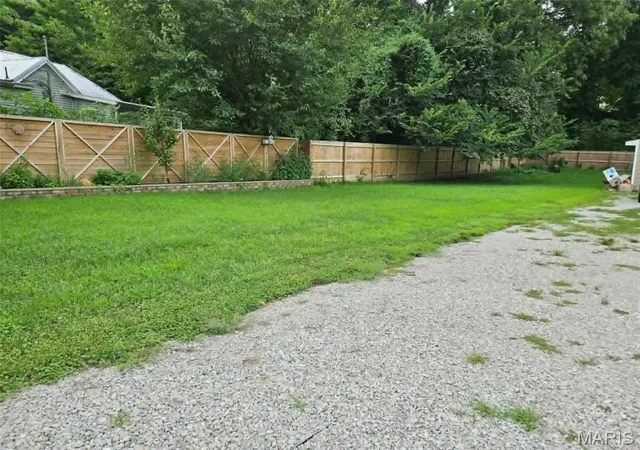 3rd image of 1109 Fulton Ave, Hannibal, MO 63401 | MLS# MIS26053877