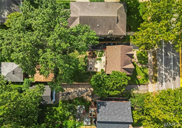 Photo 2 of Single family home for sale at 7614 Delmar Blvd, University City, MO 63130 | MLS# MIS26053879 | Listing updated on 2026-08-27