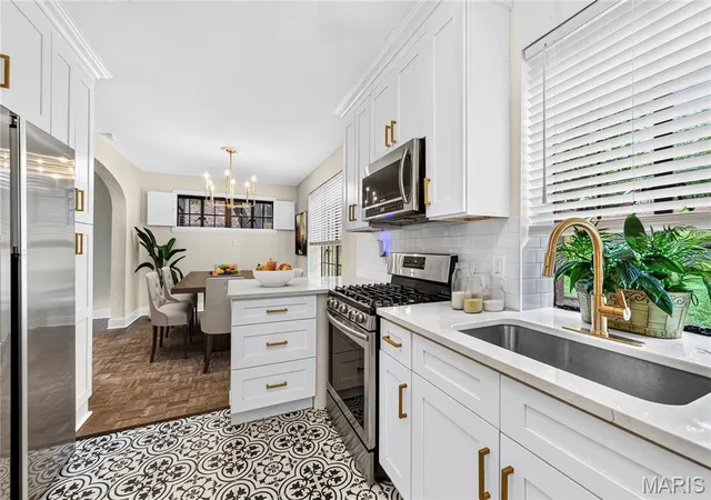 Photo 3 of Single family home for sale at 7614 Delmar Blvd, University City, MO 63130 | MLS# MIS26053879 | Listing updated on 2026-08-27