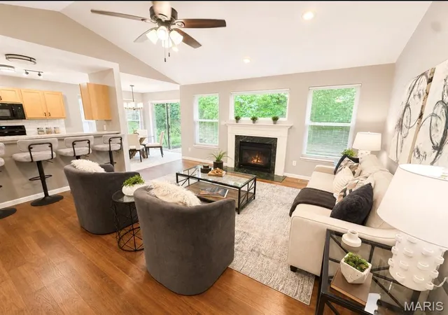 Photo 3 of Sale Pending at 2020 Grants Valley Ln, Imperial, MO 63052 | MLS# MIS26053894 | Listing updated on 2026-09-02