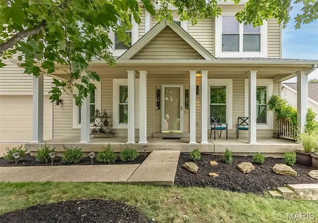 Photo 3 of Sale Pending at 204 Hillsboro Ct, O Fallon, MO 63368 | MLS# MIS26053897 | Listing updated on 2026-09-06