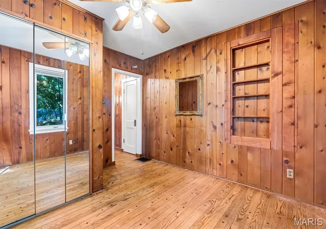 Photo 4 of Sale Pending at 210 Cheney Ln, Webster Groves, MO 63119 | MLS# MIS26053900 | Listing updated on 2026-09-14