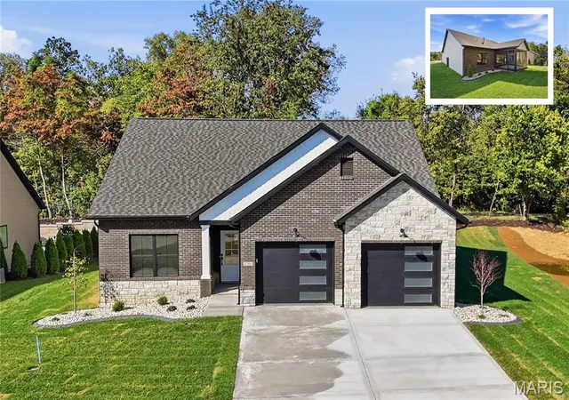 Photo 1 of Single family home for sale at 1265 Pebble Beach Dr, Caseyville, IL 62232 | MLS# MIS26053902 | Listing updated on 2026-10-09