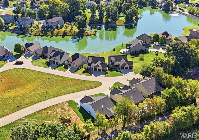 Photo 3 of Single family home for sale at 1265 Pebble Beach Dr, Caseyville, IL 62232 | MLS# MIS26053902 | Listing updated on 2026-10-09