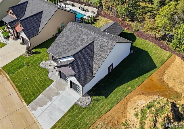 Photo 4 of Single family home for sale at 1265 Pebble Beach Dr, Caseyville, IL 62232 | MLS# MIS26053902 | Listing updated on 2026-10-28