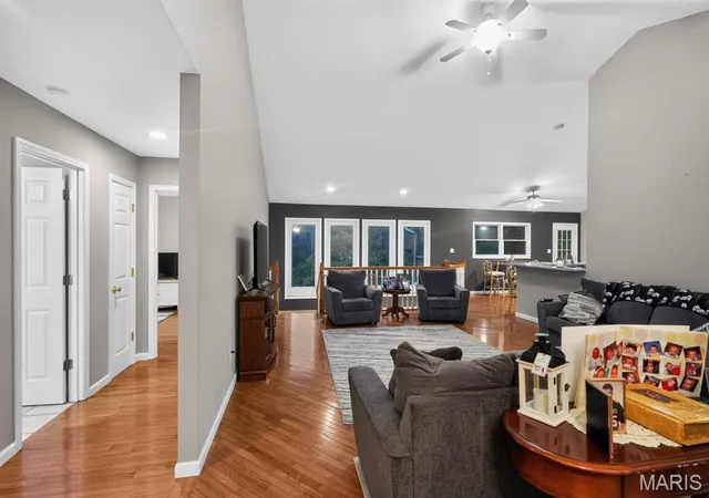 4th image of 10132 Manassas Dr, Festus, MO 63028 | MLS# MIS26053912
