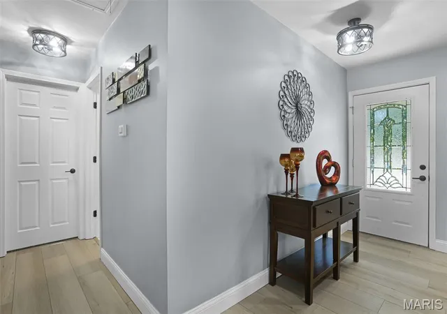 Photo 2 of Sale Pending at 2844 Owendale Ct, Saint Louis, MO 63129 | MLS# MIS26053939 | Listing updated on 2026-09-12