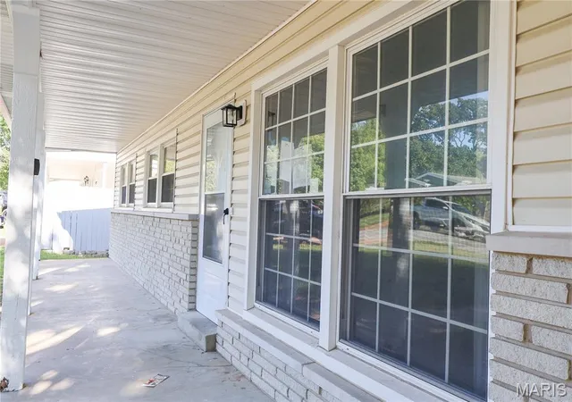 Photo 4 of Single family home for sale at 563 Apex Dr, Saint Louis, MO 63126 | MLS# MIS26053941 | Listing updated on 2026-09-12