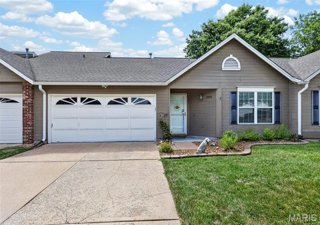 Photo 1 of Single family home for sale at 1359 Kyle Dr #14B, St Charles, MO 63304 | MLS# MIS26053943 | Listing updated on 2026-08-31