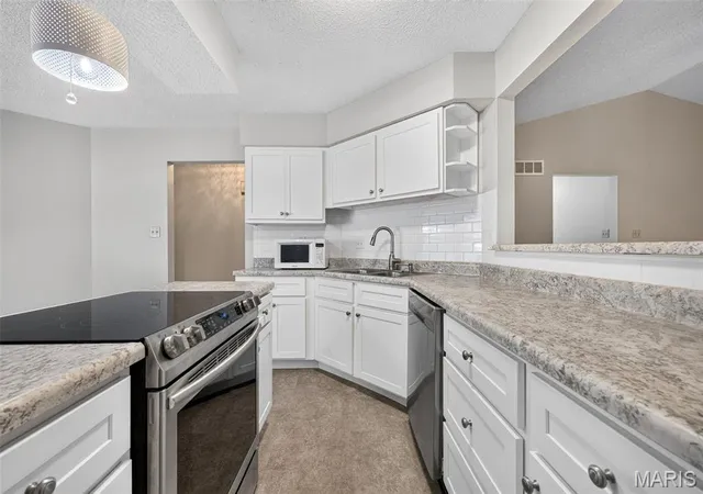 Photo 4 of House for sale at 1359 Kyle Dr #14B, St Charles, MO 63304 | MLS# MIS26053943 | Listing updated on 2026-08-31