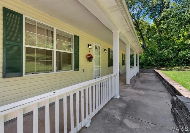 Photo 2 of Sale Pending at 5901 Kneff Rd, Imperial, MO 63052 | MLS# MIS26053959 | Listing updated on 2026-08-28