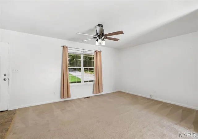 Photo 3 of Sale Pending at 5901 Kneff Rd, Imperial, MO 63052 | MLS# MIS26053959 | Listing updated on 2026-08-28