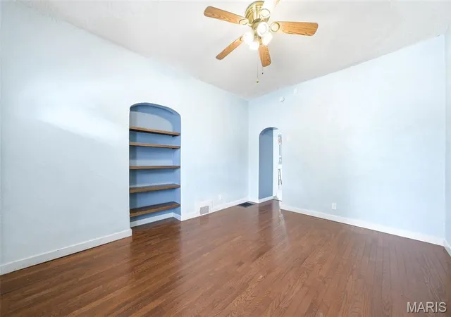 Photo 4 of Single family home for sale at 5535 Alfred Ave, St Louis, MO 63116 | MLS# MIS26053967 | Listing updated on 2026-09-14