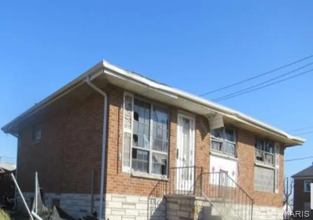 Photo 1 of Sale Pending at 4441 Margaretta Ave, Saint Louis, MO 63115 | MLS# MIS26053973 | Listing updated on 2026-09-04