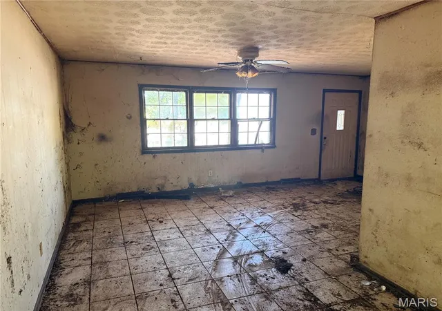 Photo 4 of Single family home for sale at 706 Mcclain St, Richland, MO 65556 | MLS# MIS26053981 | Listing updated on 2026-09-22