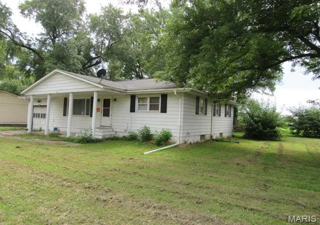 2nd image of 5409 Evergreen St, Granite City, IL 62040 | MLS# MIS26053982