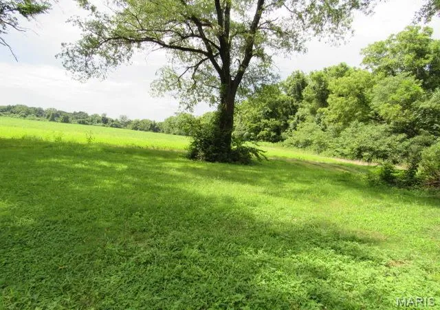4th image of 5409 Evergreen St, Granite City, IL 62040 | MLS# MIS26053982