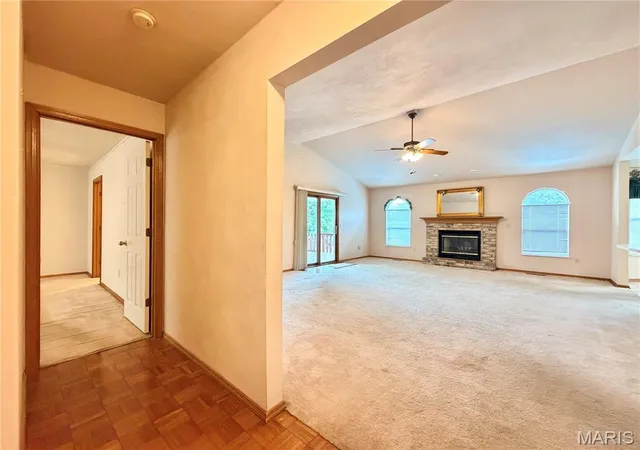 Photo 4 of Single family home for sale at 208 Saint Sabre Dr, Belleville, IL 62226 | MLS# MIS26053984 | Listing updated on 2026-09-23
