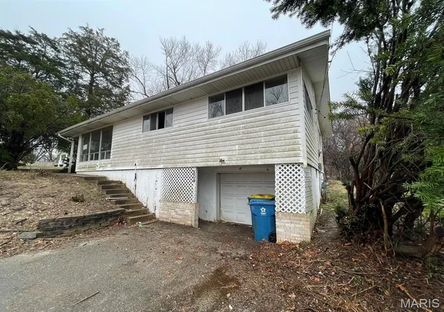 3rd image of 804 Oran St, Collinsville, IL 62234 | MLS# MIS26054006