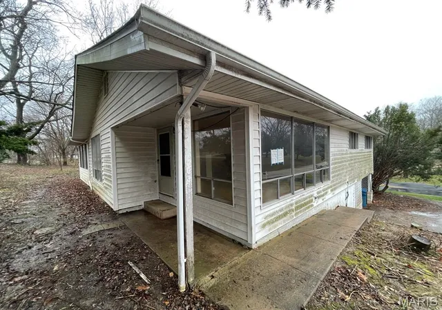 4th image of 804 Oran St, Collinsville, IL 62234 | MLS# MIS26054006