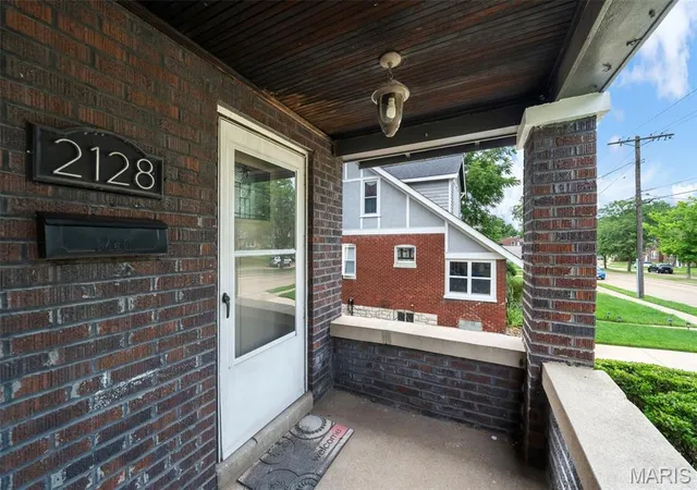 2nd image of 2126 Yale Ave, Saint Louis, MO 63143 | MLS# MIS26054016