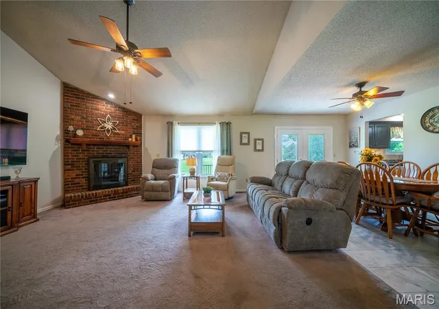 Photo 5 of Single family home for sale at 5111 E Flamingo Dr, Hallsville, MO 65255 | MLS# MIS26054020 | Listing updated on 2026-08-31