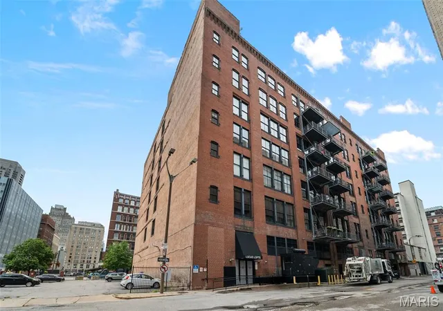 Photo 3 of Condo for sale at 1113 Washington Ave #417, Saint Louis, MO 63101 | MLS# MIS26054037 | Listing updated on 2026-09-02