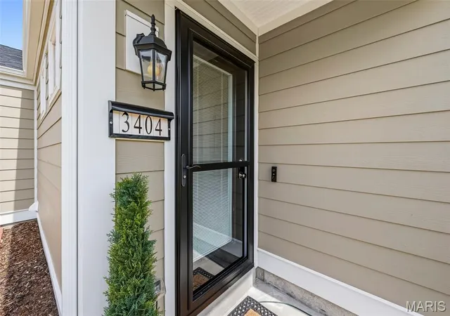 Photo 3 of Sale Pending at 3404 Reed Crossing St, St Charles, MO 63301 | MLS# MIS26054050 | Listing updated on 2026-08-31