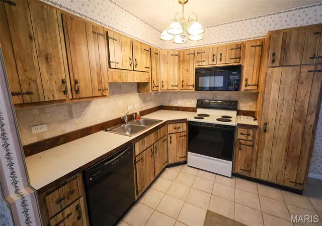 2nd image of 1809 Debbie Dr, High Ridge, MO 63049 | MLS# MIS26054068