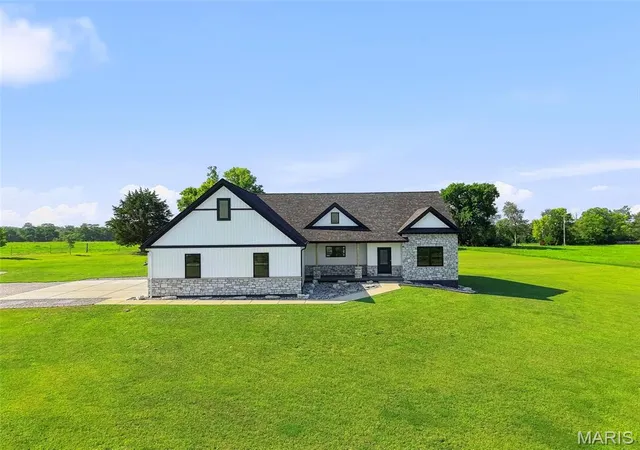 3rd image of 120 White Wildlife Rd, Unincorporated, MO 63377 | MLS# MIS26054091