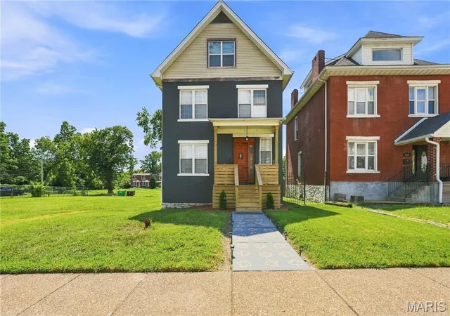 Single family home for sale at 5714 Maple Ave, Saint Louis, MO 63112 | MLS# MIS26054093