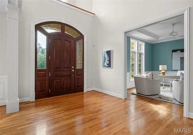 Photo 4 of Single family home for sale at 2457 Town And Country Ln, Saint Louis, MO 63131 | MLS# MIS26054094 | Listing updated on 2026-10-05