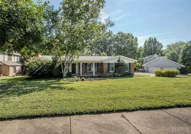 1st image of 749 Chatelet Woods Dr, St Louis, MO 63135 | MLS# MIS26054096