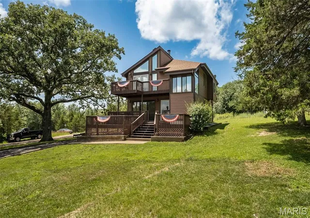 3rd image of 415 Lilac Ln, St Clair, MO 63077 | MLS# MIS26054102