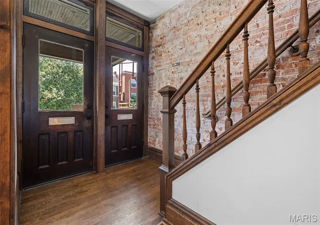Photo 3 of Single family home for sale at 3665 Russell Blvd, St Louis, MO 63110 | MLS# MIS26054107 | Listing updated on 2026-10-13