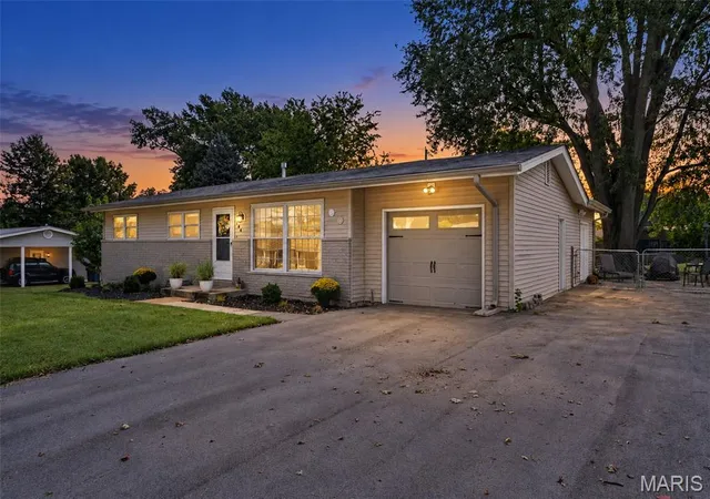 Single family home for sale at 106 Paula Dr, Saint Charles, MO 63301 | MLS# MIS26054112