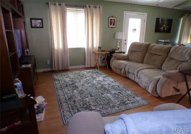 Photo 3 of Sale Pending at 712 N James St, Sparta, IL 62286 | MLS# MIS26054114 | Listing updated on 2026-10-22