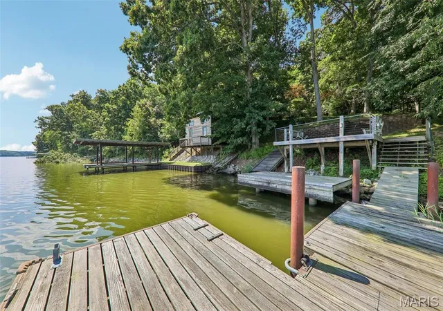 5th image of 280 Arrowhead Ln, Litchfield, IL 62056 | MLS# MIS26054115