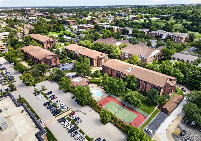 34th image of 550 Coeur De Royale Dr #404, St Louis, MO 63141 | MLS# MIS26054122