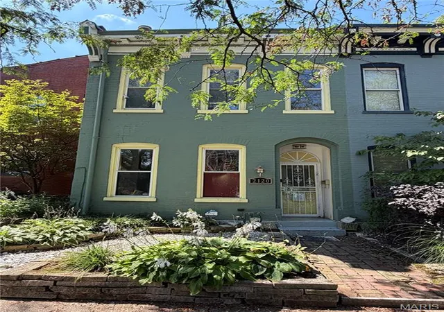 Photo 1 of Sale Pending at 2120 Sidney St, Saint Louis, MO 63104 | MLS# MIS26054128 | Listing updated on 2026-09-17