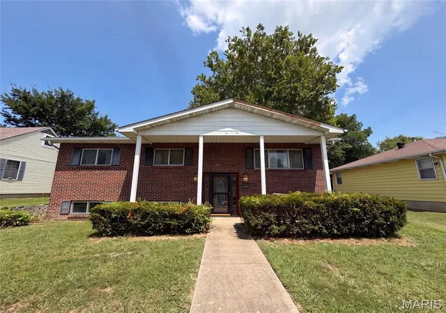 1st image of 1005 S 3rd St, Festus, MO 63028 | MLS# MIS26054135