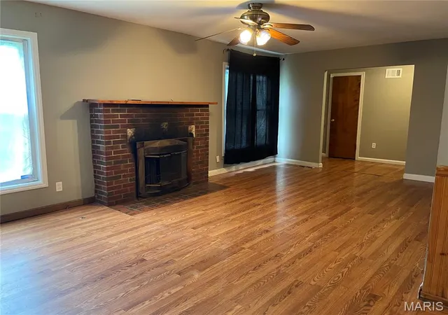 Photo 4 of Sale Pending at 8375 Latty Ave, Hazelwood, MO 63042 | MLS# MIS26054142 | Listing updated on 2026-09-13