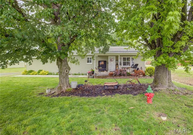 1st image of 302 Cooper St, Dexter, MO 63841 | MLS# MIS26054148